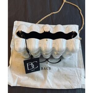 NWT BC Bags Seychelle IVORY PEARLESCENT CLUTCH Gold Chain Retails $89